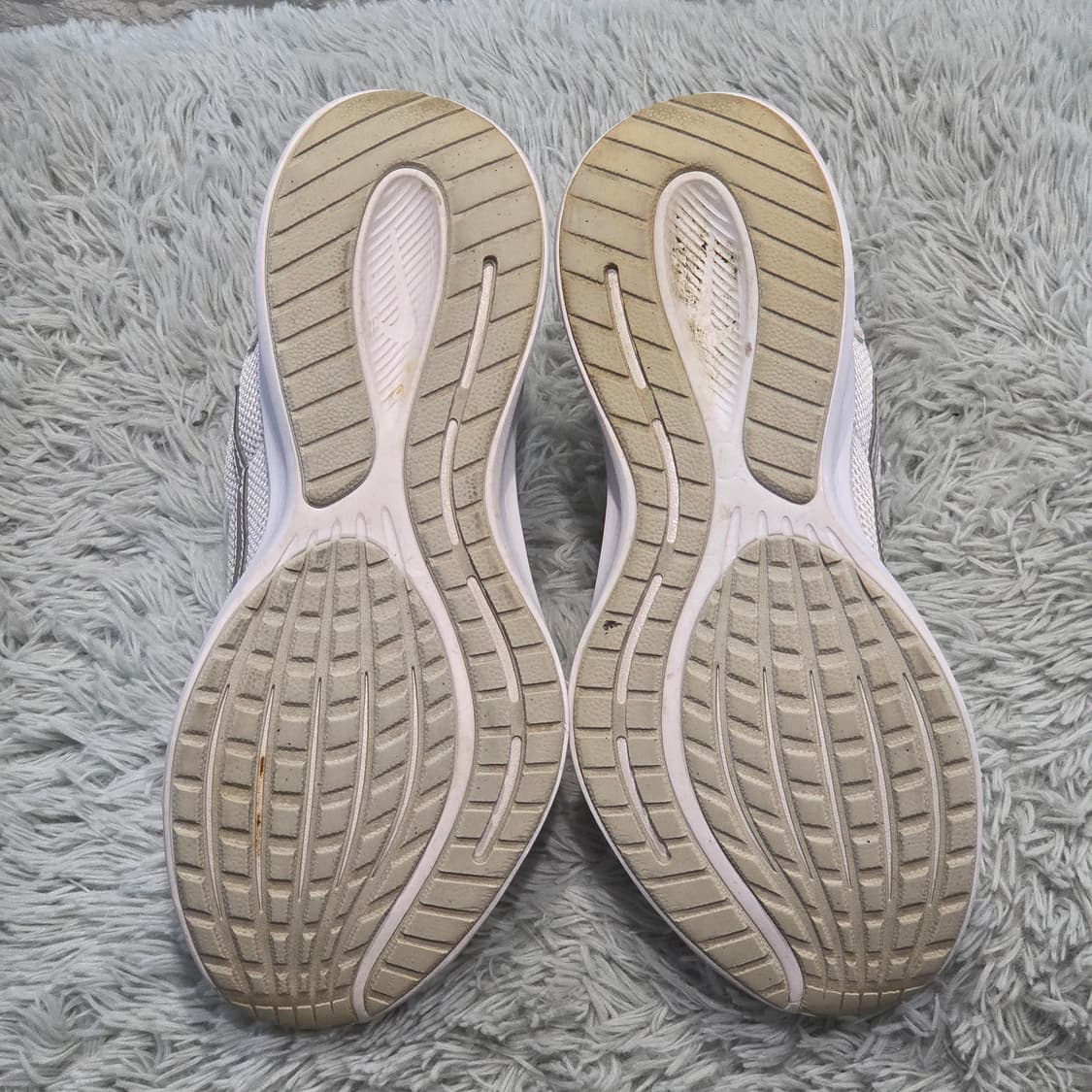 3a-7:나이키 런 스위프트 화이트(23.5cm) 상품이미지8