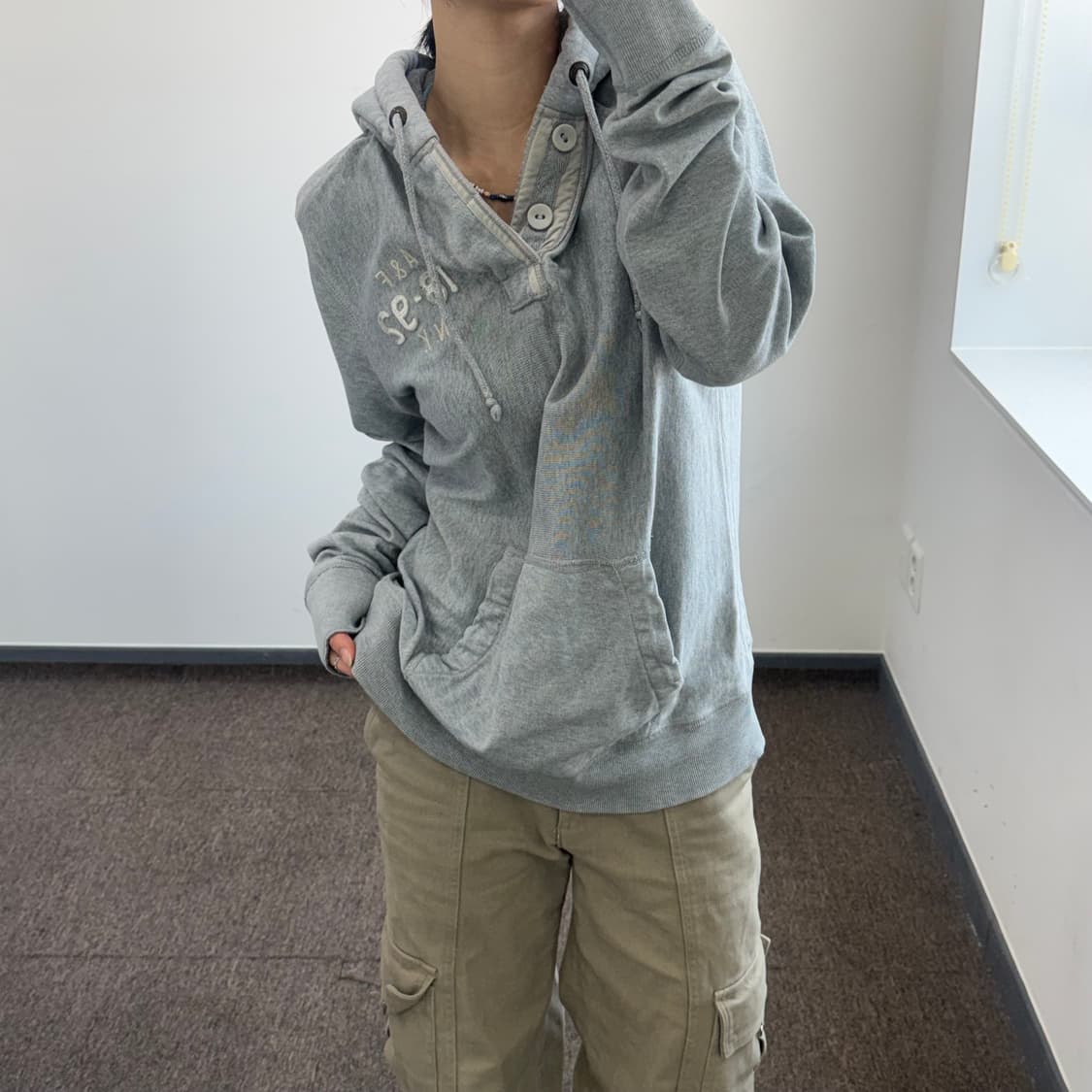 Abercrombie 아베크롬비 그레이 버튼업 후드티 상품이미지2