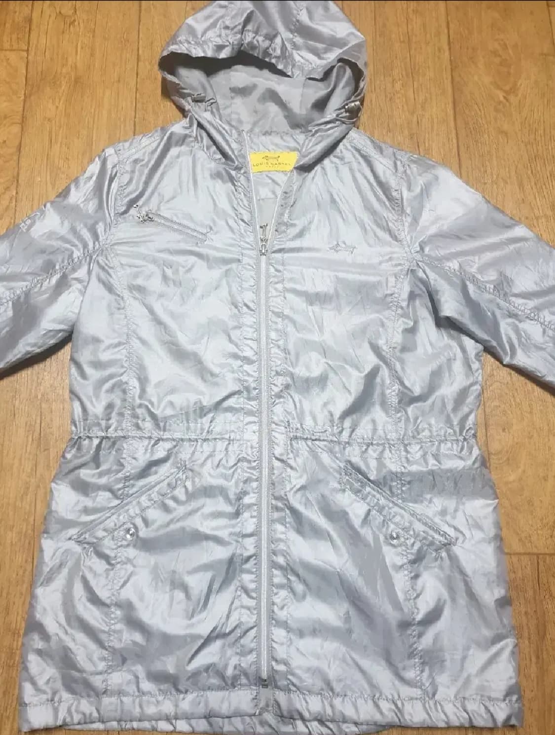 루이까스텔 골프 바람막이 95 사이즈입니다 상품이미지1