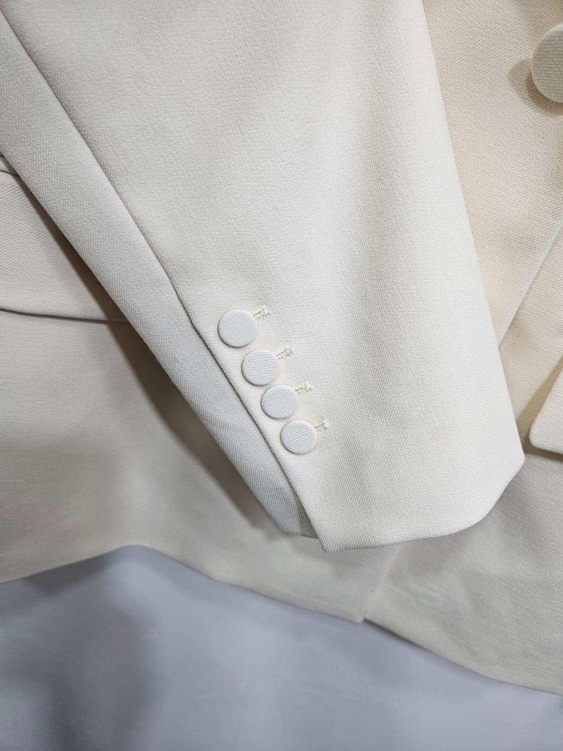 자라(ZARA) 투버튼 아이보리 블레이저 L 상품이미지5
