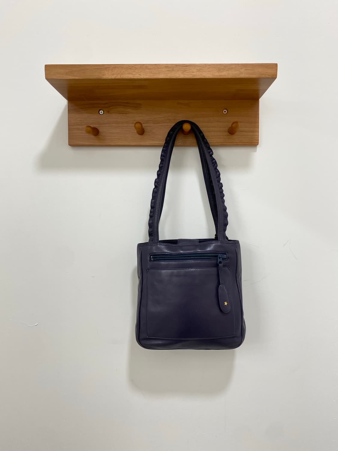 Liberté 퍼플 레더 숄더백 상품이미지2