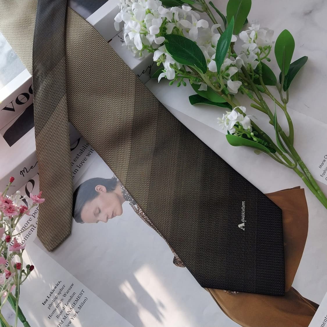 아쿠아스큐텀 실크 솔리드 텍스처 넥타이 9.8cm A+등급 K1708
 상품이미지3