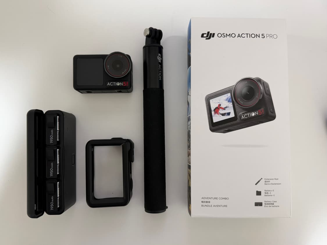 DJI 오즈모 액션5 프로 어드벤처 콤보 + 기타 악세서리류 상품이미지1