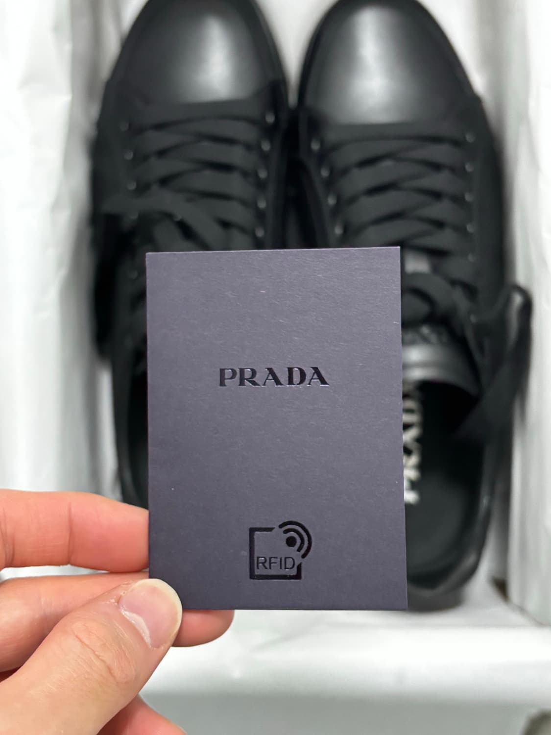프라다 스니커즈 상품이미지1