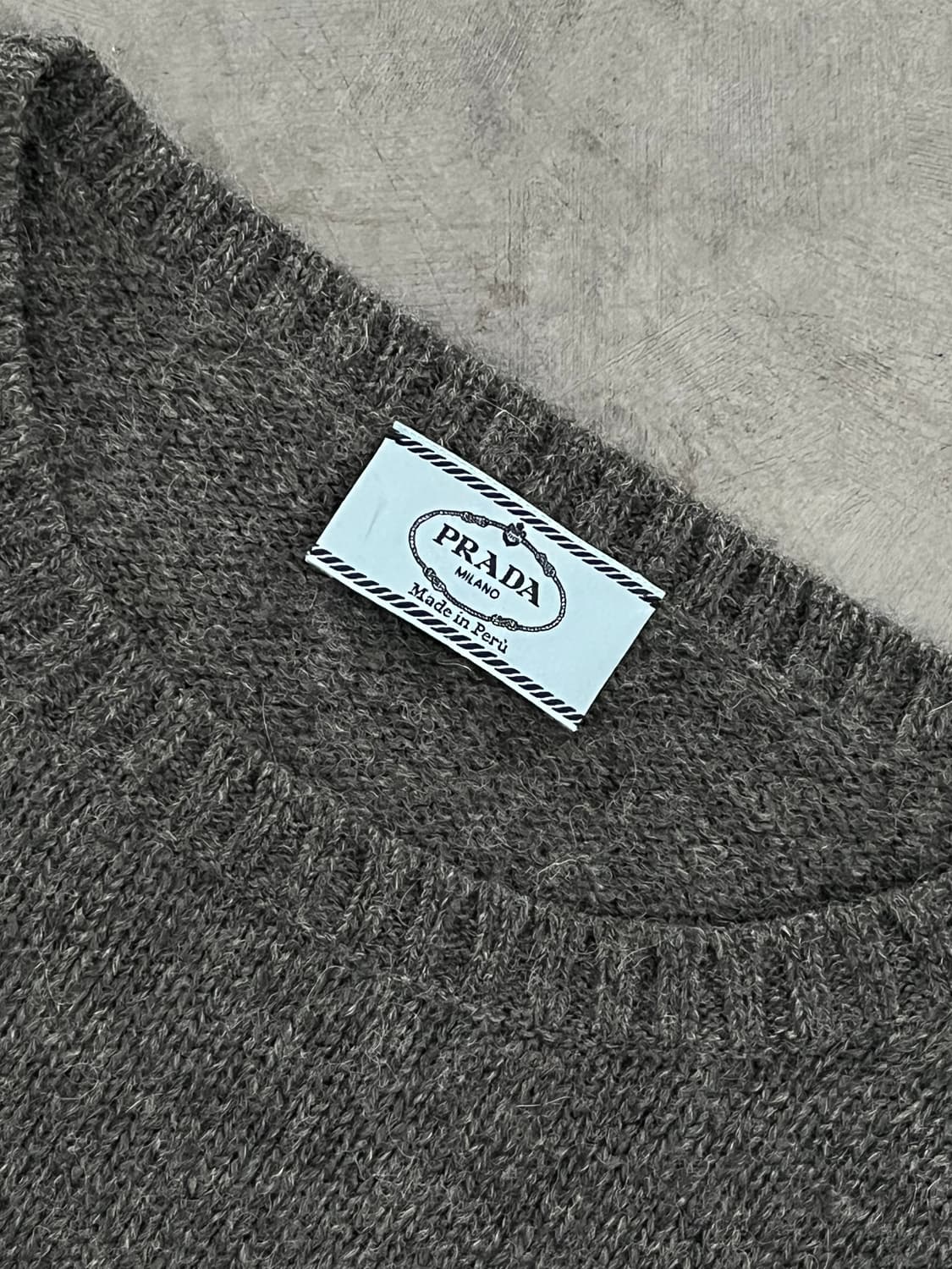 Prada 프라다 그레이 롱 니트 상품이미지3