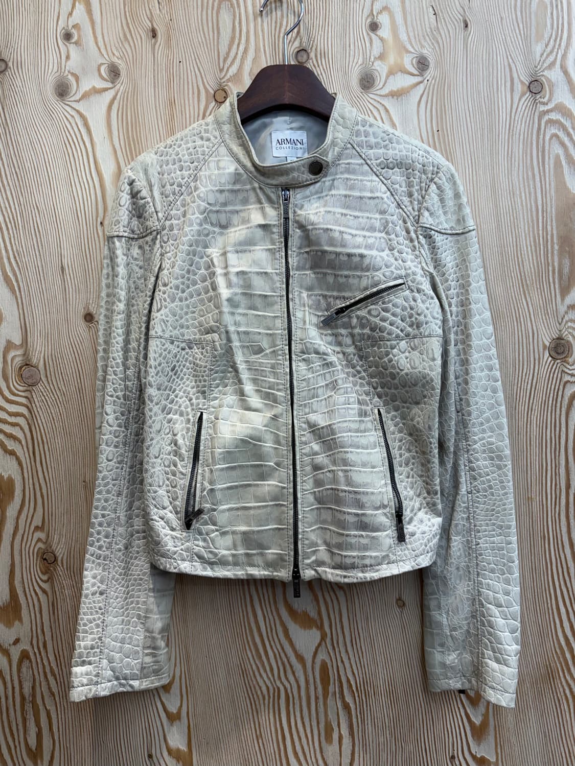 아르마니 콜레지오니 램스킨 크로커다일 엠보싱 레더 자켓 상품이미지1