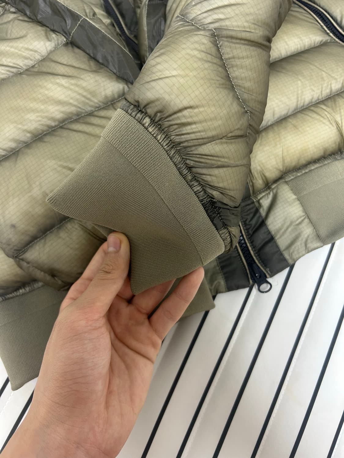 C.P. 컴퍼니 D.D. 쉘 다운 자켓 펀가이 그레이 - 25FW 상품이미지6