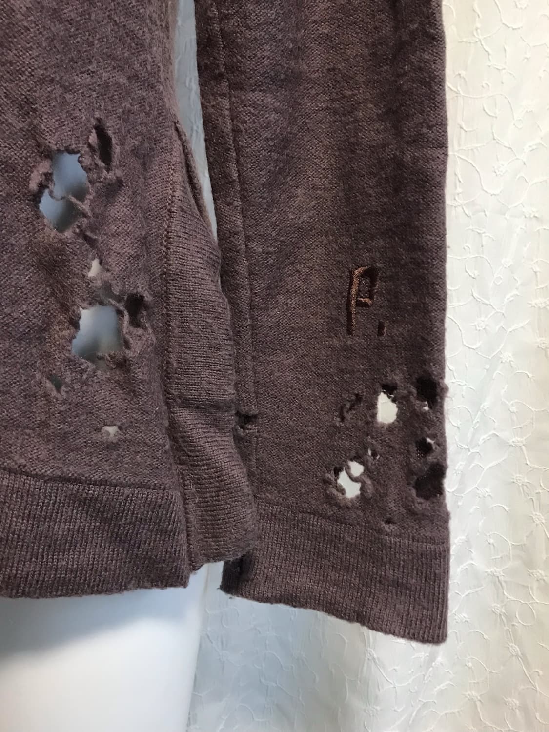 빈티지 아카이브 데미지 디테일 니트 롱슬리브 상품이미지4