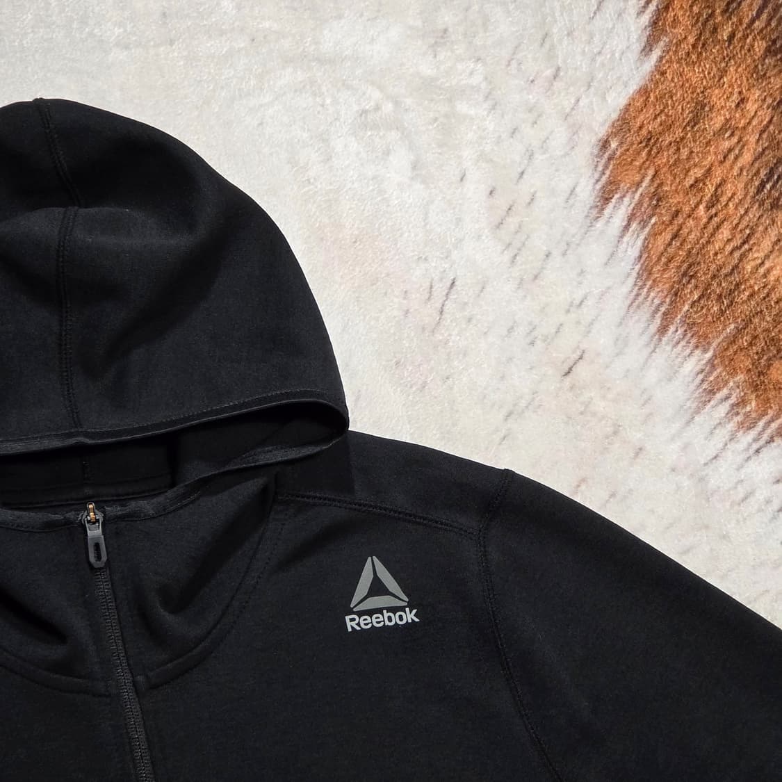 리복 블랙 후드집업 상품이미지2