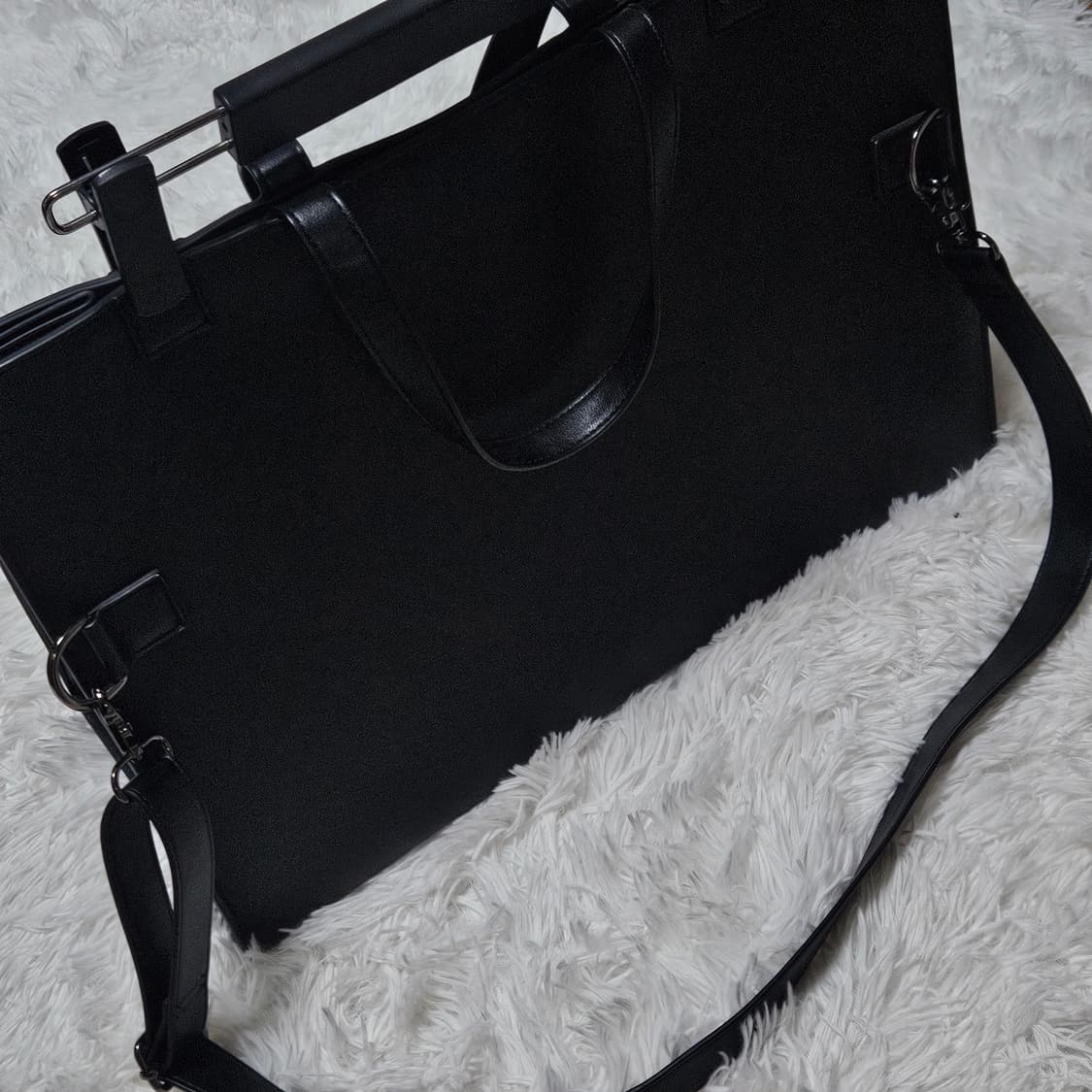 마이야르 시그니처 레더 행거백 블랙 상품이미지5