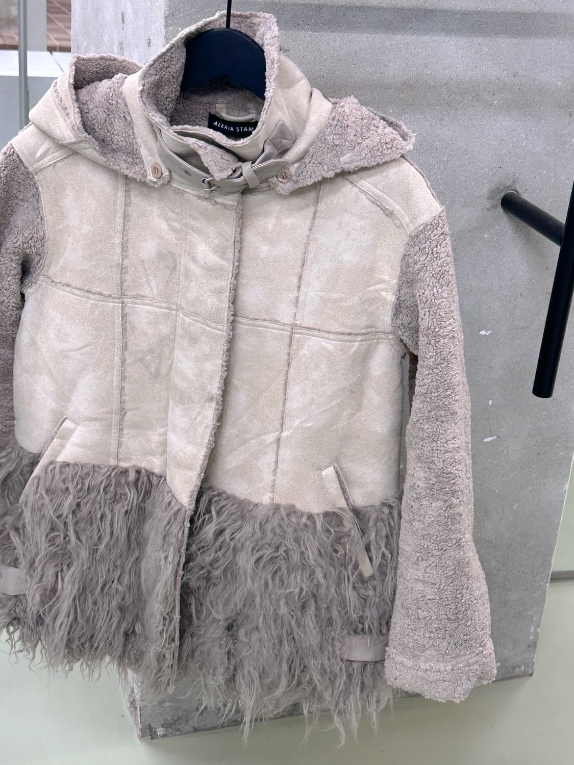 grayish beige fur hd mustang 상품이미지5