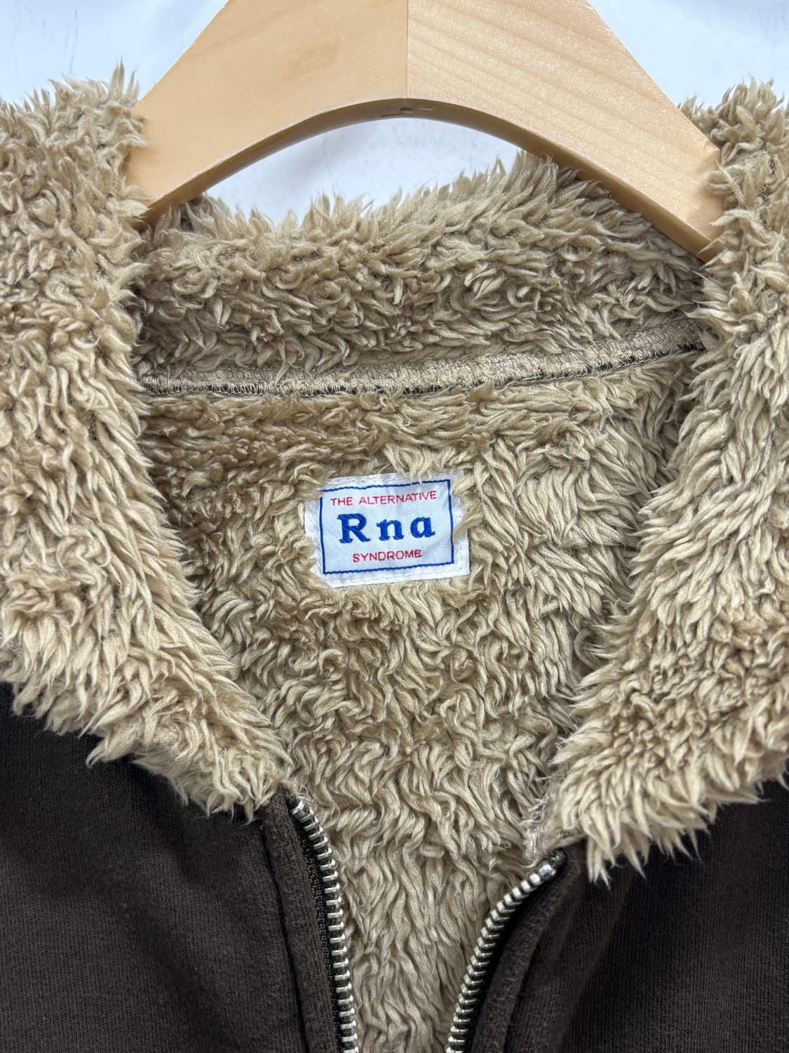 Rna 브라운 호피 레터링 후드집업 상품이미지7