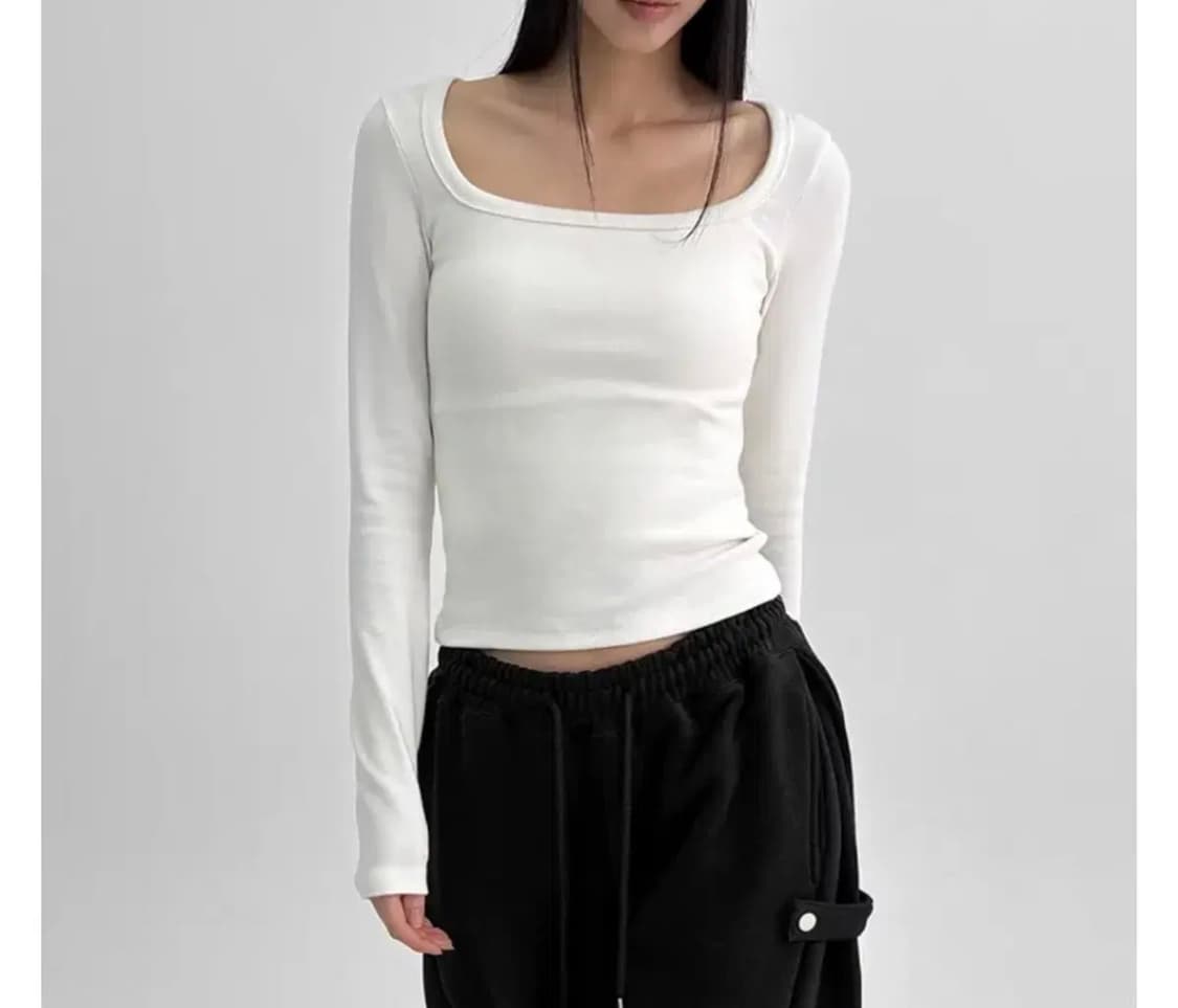 새상품|블랙업 슈리니 스퀘어넥 기본 긴팔티 상품이미지2