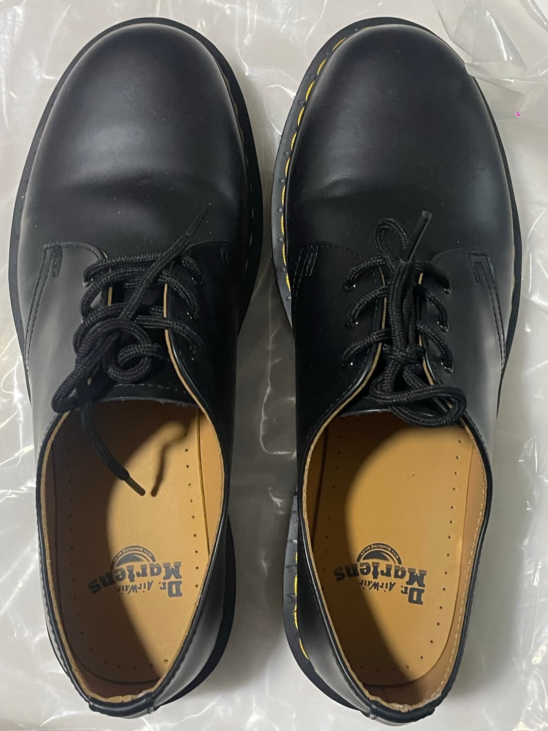 닥터마틴 스무스블랙 290 판매합니다 (실착 2회) 상태매우굿 상품이미지1