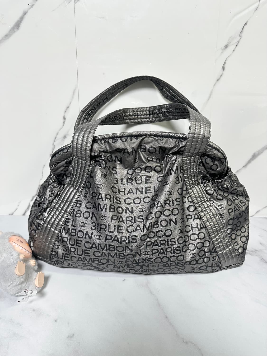 [A 정품] 샤넬 크루즈 토트 숄더백 실버 상품이미지10