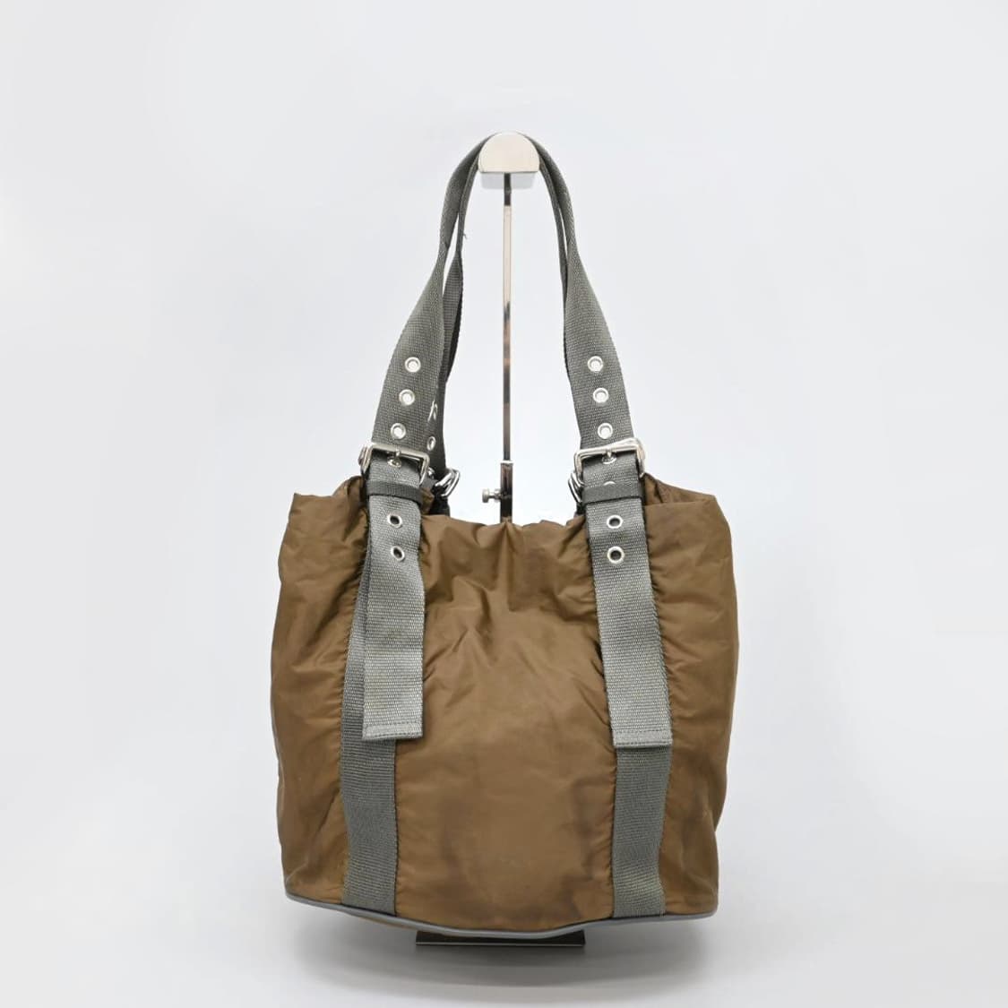 프라다 스포츠 나일론 버클 토트백 상품이미지2