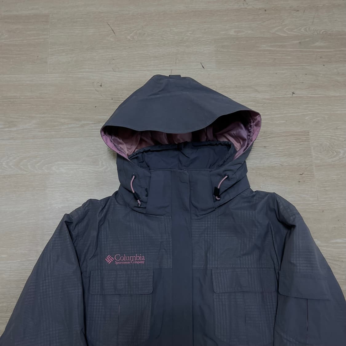 컬럼비아 고어텍스 여성 티타늄 바람막이 후드자켓 [차콜] L/100 상품이미지2