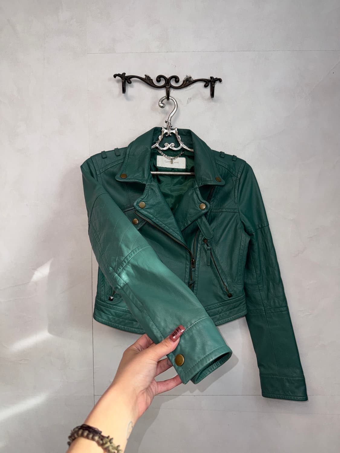 Blue green lamb skin crop rider jacket  상품이미지3