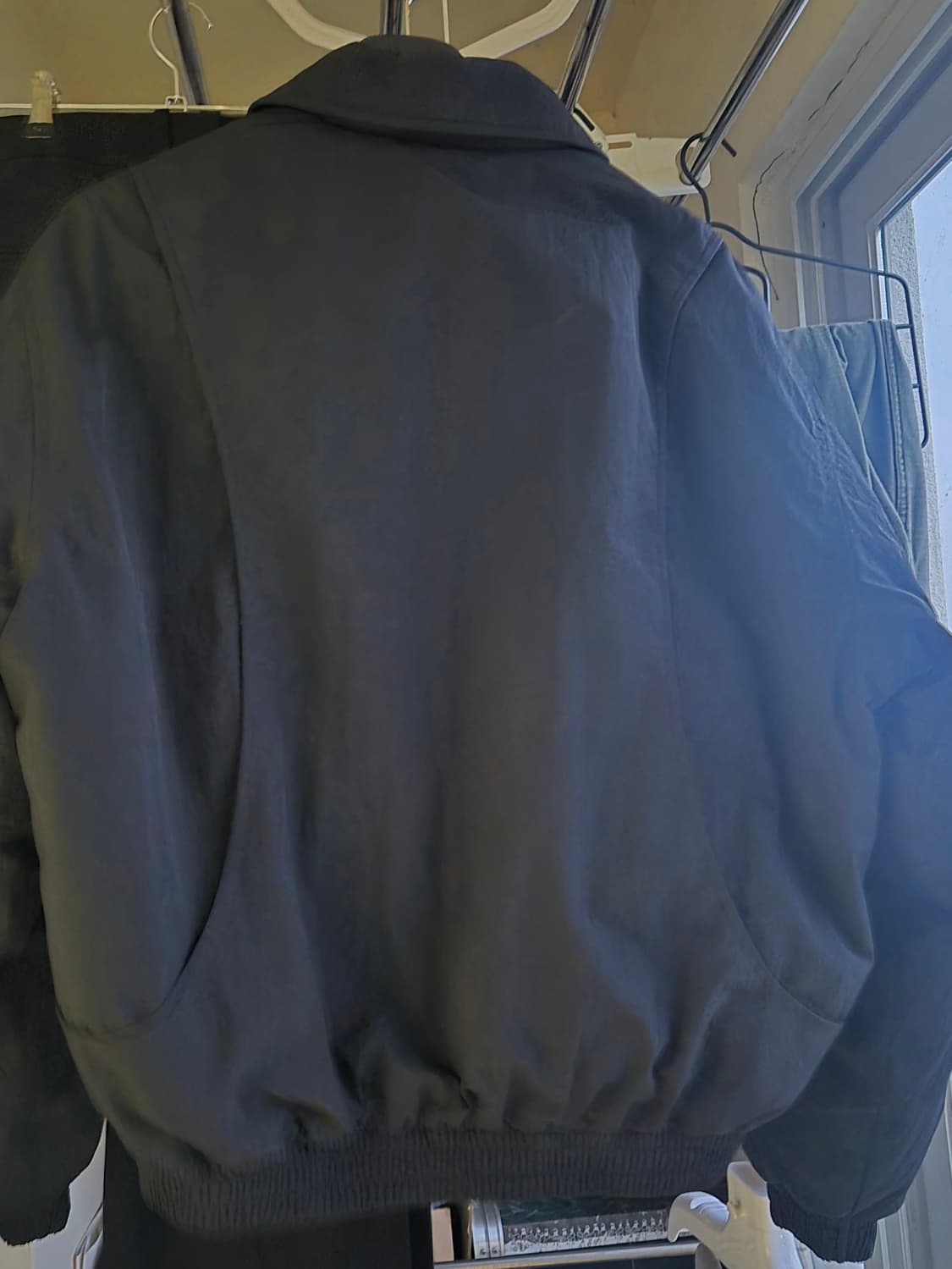 [커스텀어클락] 커브드 투웨이 항공 패딩 점퍼 상품이미지2