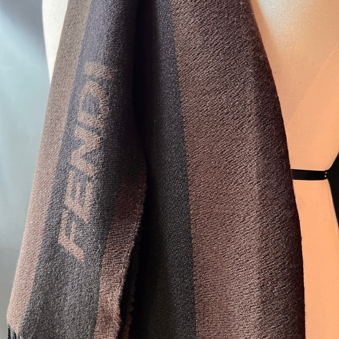 펜디 빈티지 울 머플러 상품이미지5