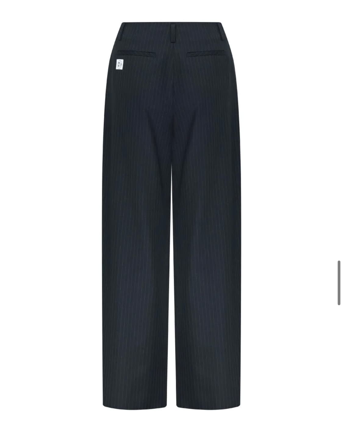 쓰리투에이티 pintuck wide slacks navy 상품이미지6
