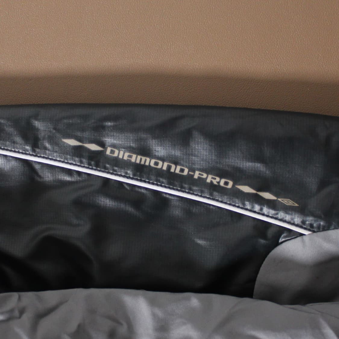 Umbro 엄브로 블랙 트레이닝 웜업 상품이미지4