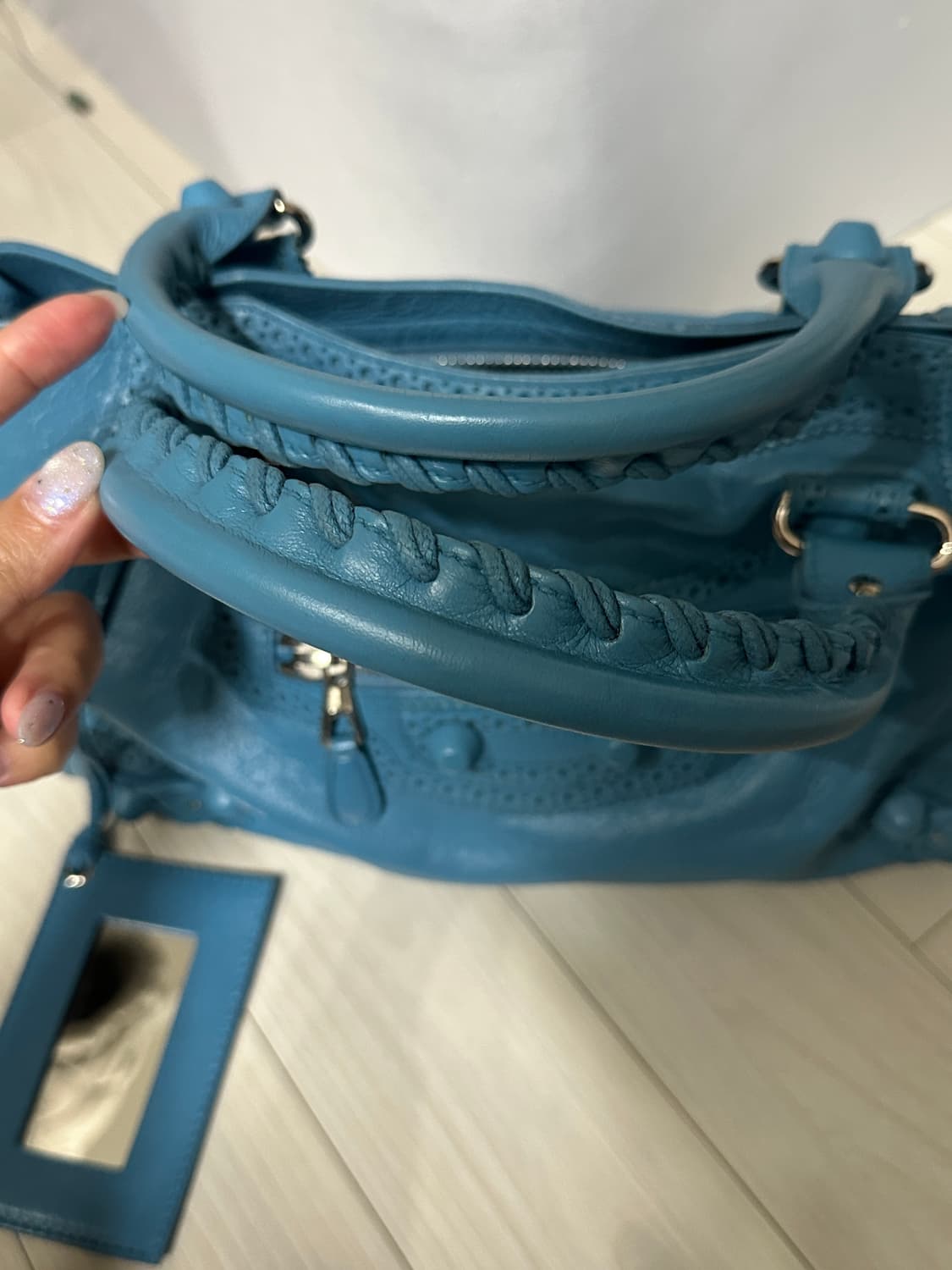 발렌시아가 자이언트 모터백 블루 미듐 상품이미지4