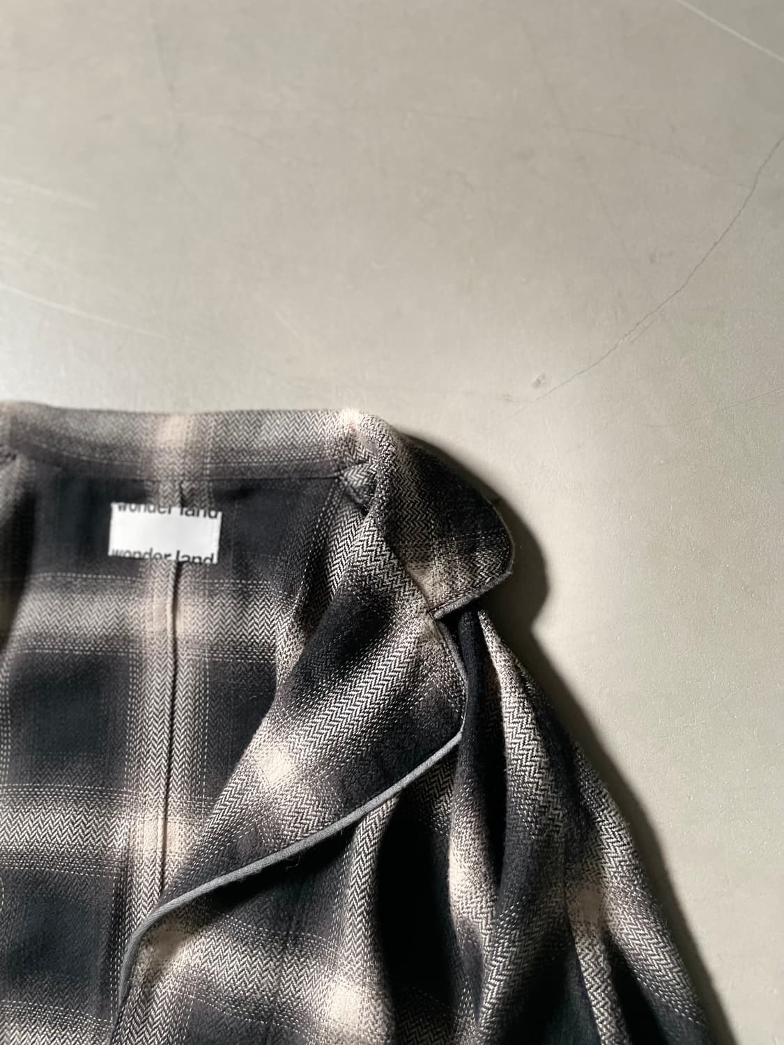 원더랜드 Belted Check Gown Coat 상품이미지3