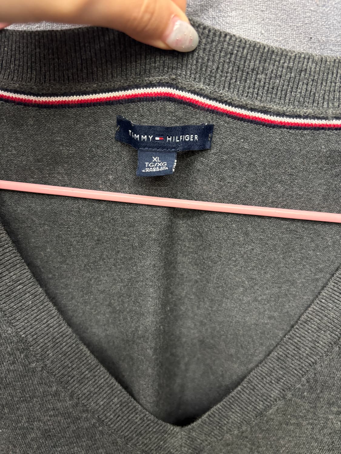 타미힐피거 그레이 브이넥 니트 상품이미지5