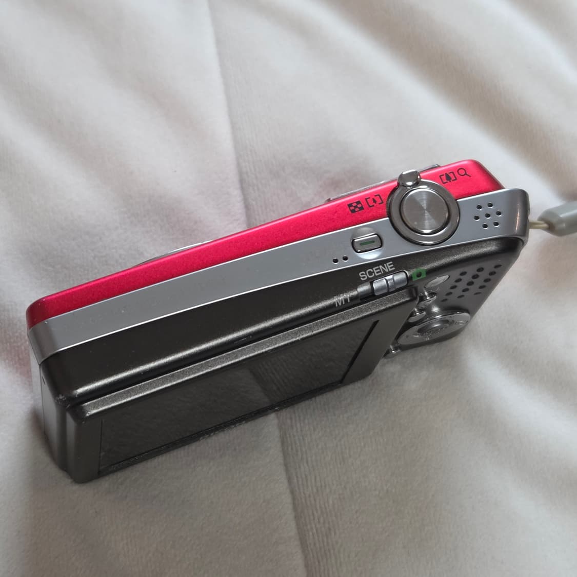 Ricoh Caplio R6 Red (가격 인하) 상품이미지3