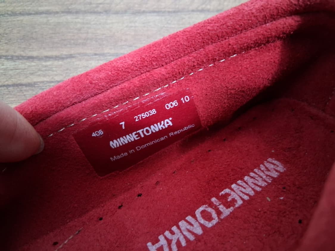 MINNETONKA 빨강색 가죽로퍼 태슬 실 칼발250 미착화
표기는 7 상품이미지9