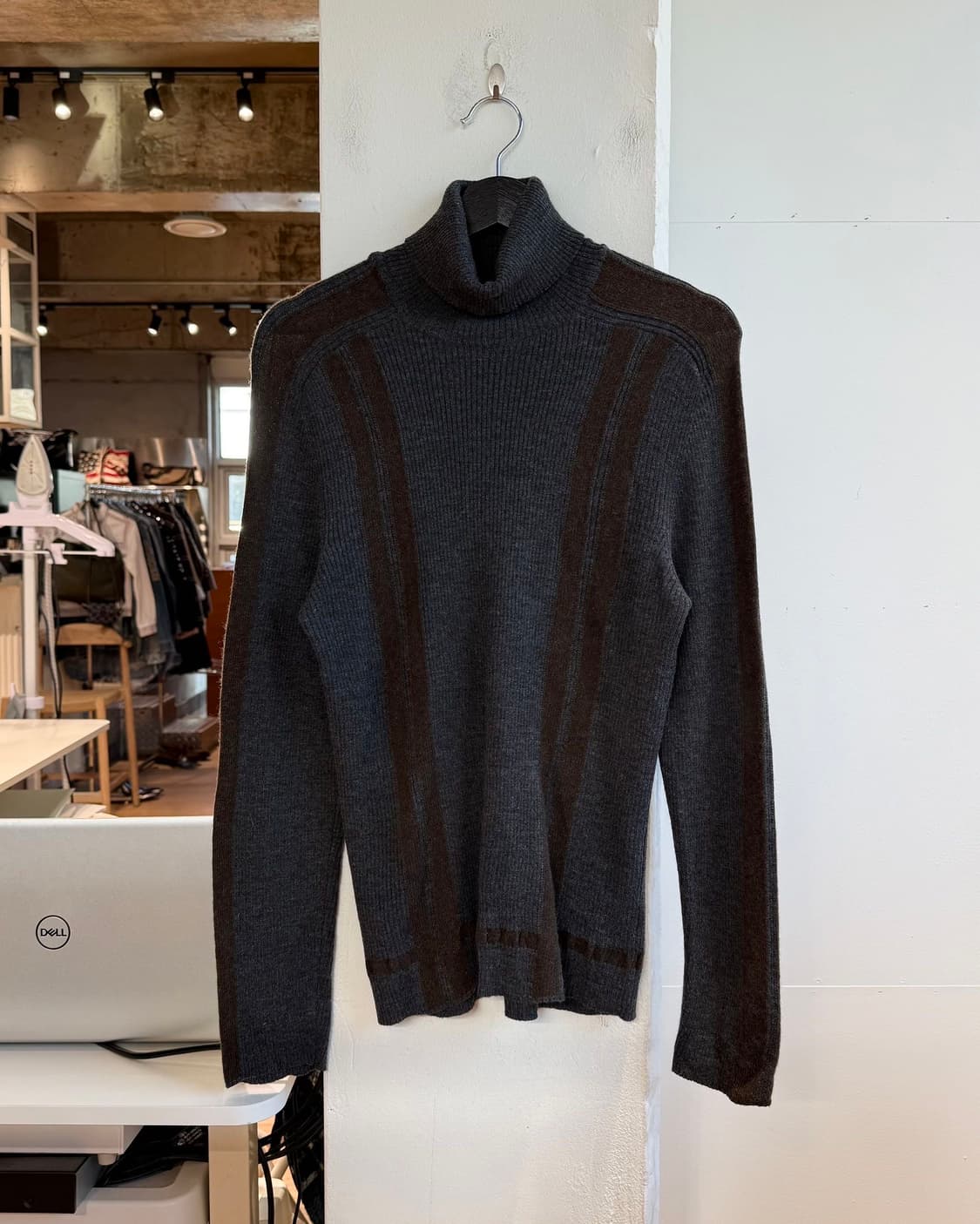 돌체앤가바나 차콜 아크릴울 터틀넥 니트 상품이미지2