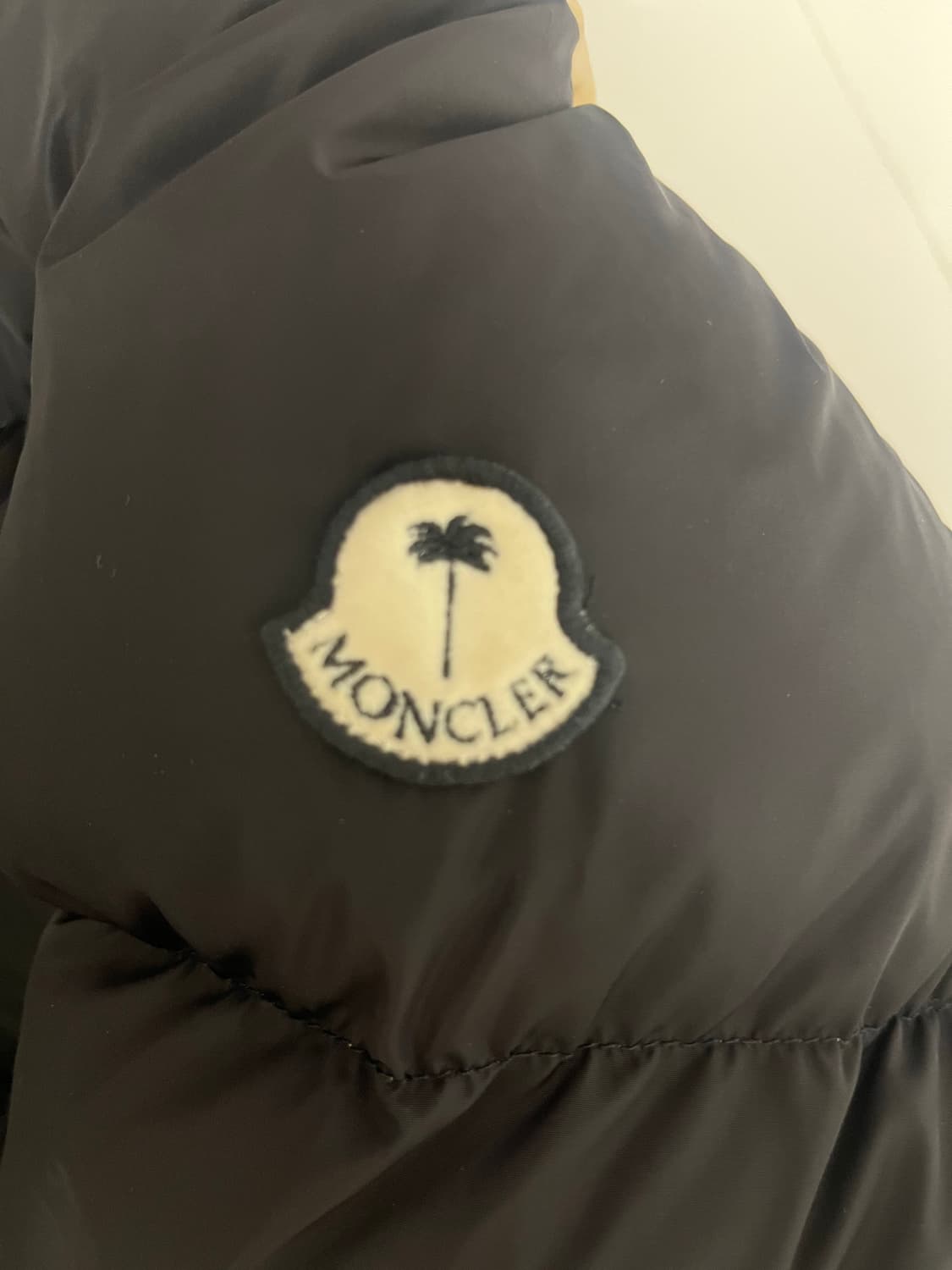 [2] 몽클레어 x 팜엔젤스 파나민트 블랙 상품이미지2