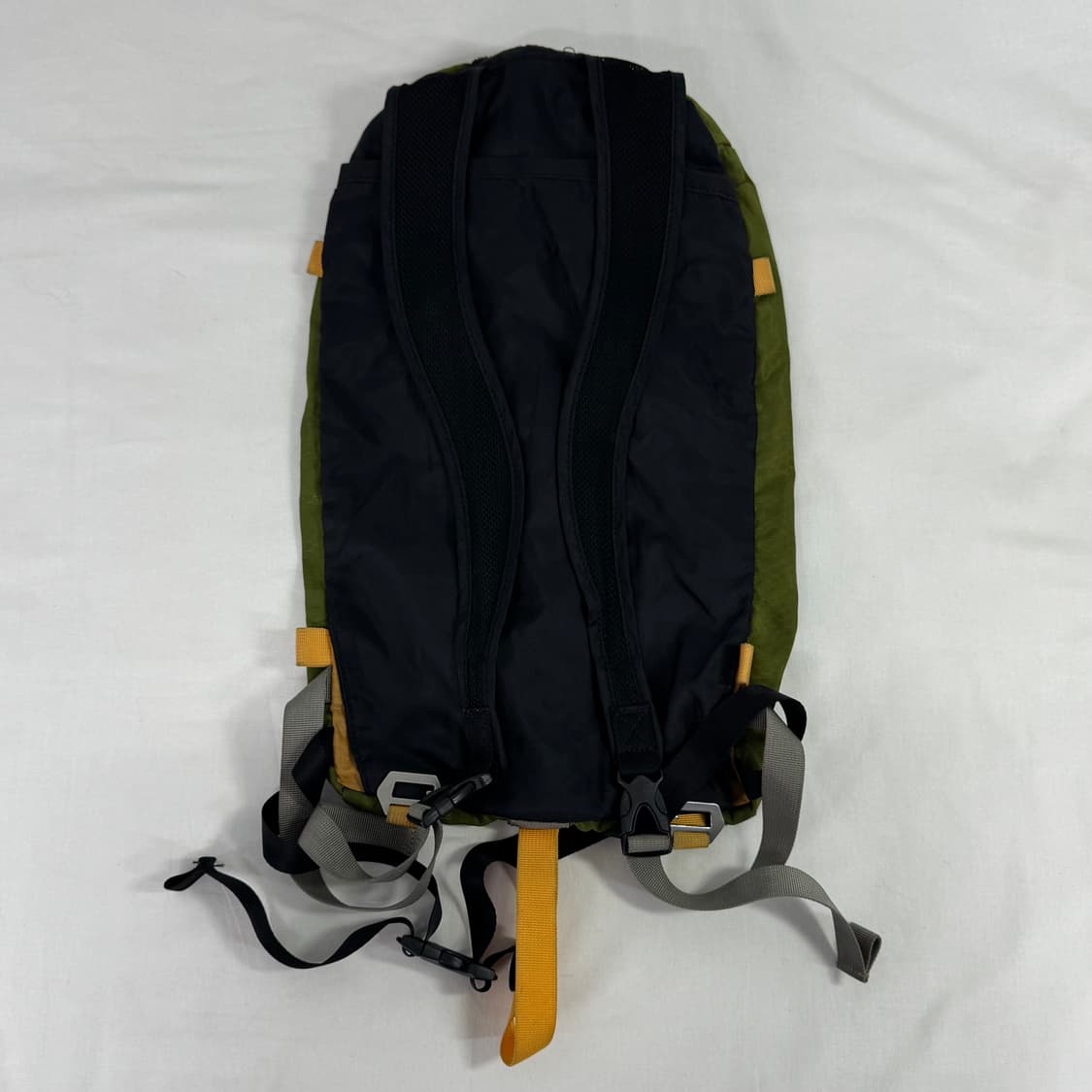마운틴하드웨어 스몰 백팩  상품이미지3