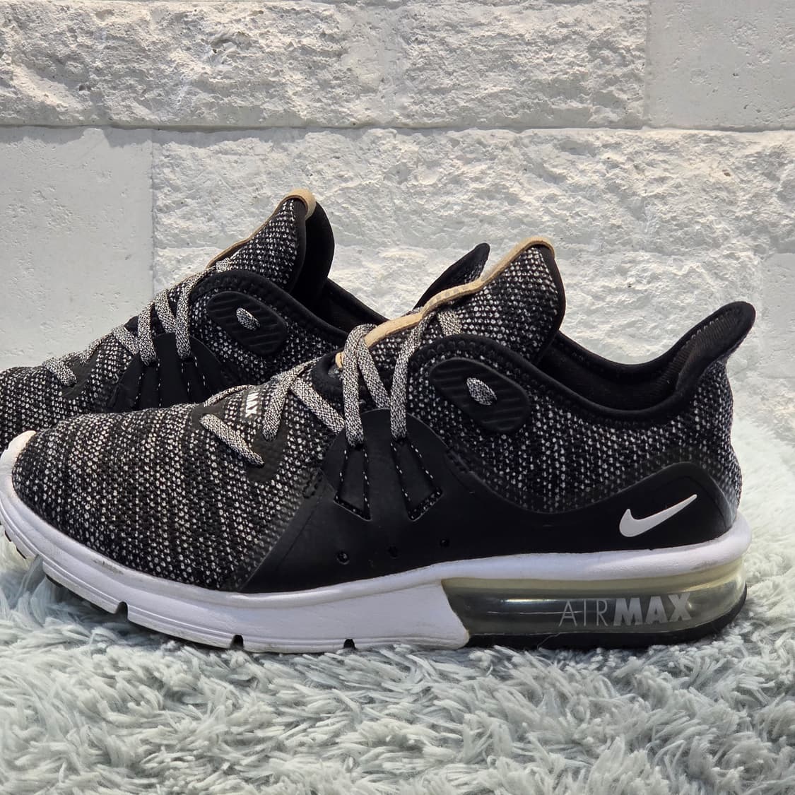 2q-4:나이키 에어맥스 시퀀트 3 블랙 니트 (250mm) 상품이미지2