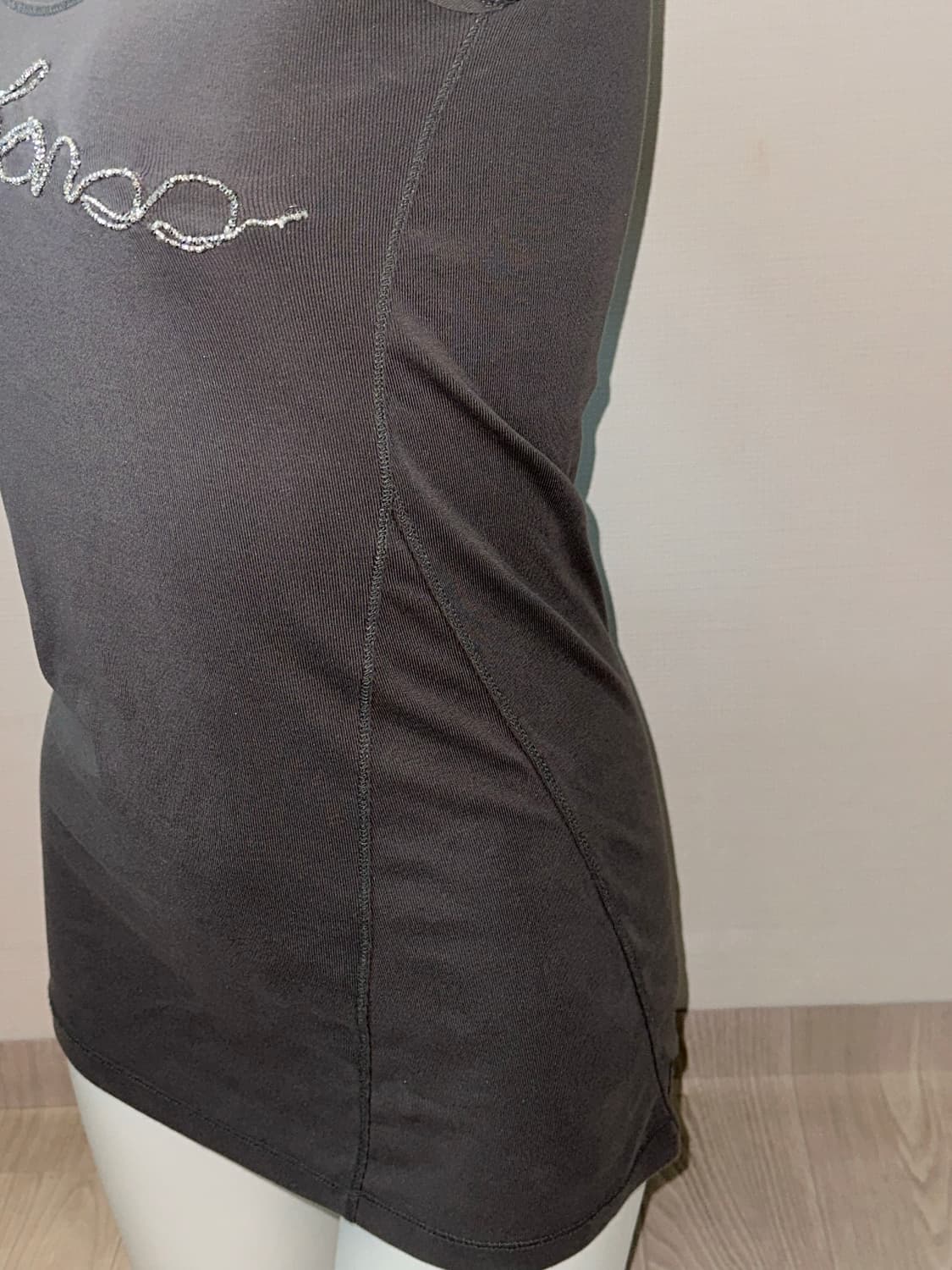 빈티지 비즈 차콜 반소매 티셔츠  상품이미지3