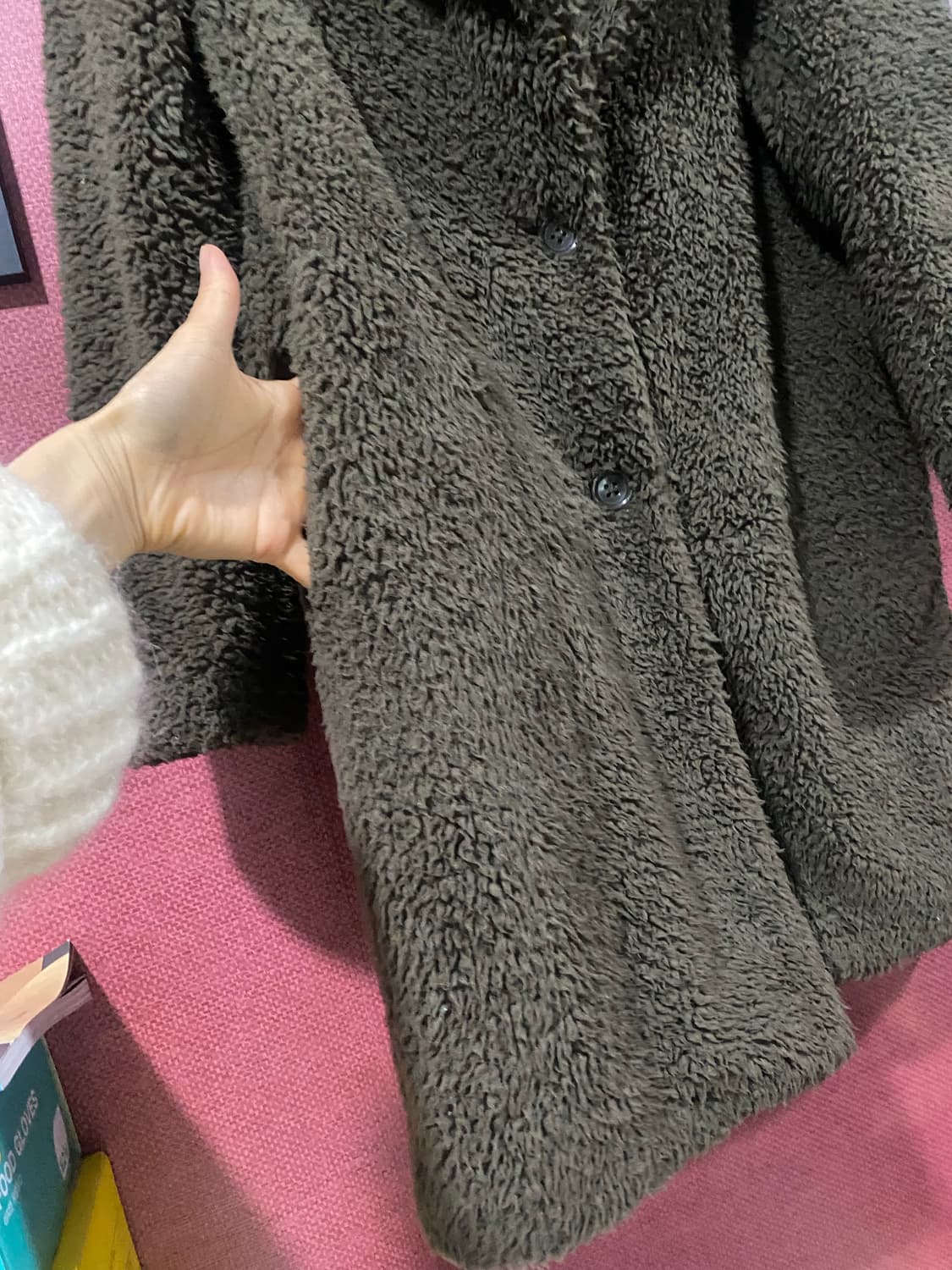 유니클로 카키 뽀글이 코트 90 상품이미지3