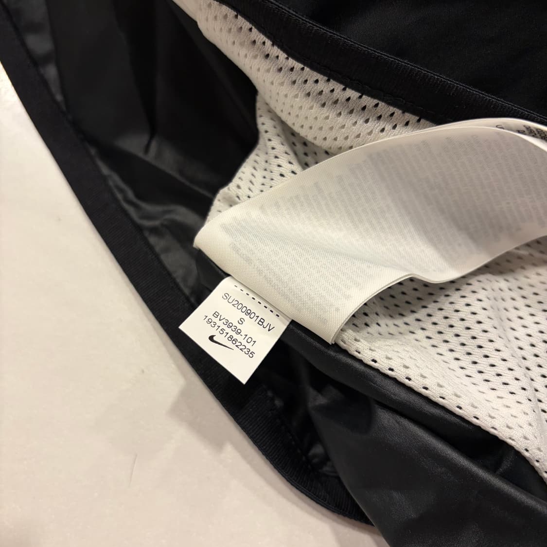 [S] 나이키 NSW 윈드러너 바람막이 화이트/블랙 후드집업 C178 상품이미지8