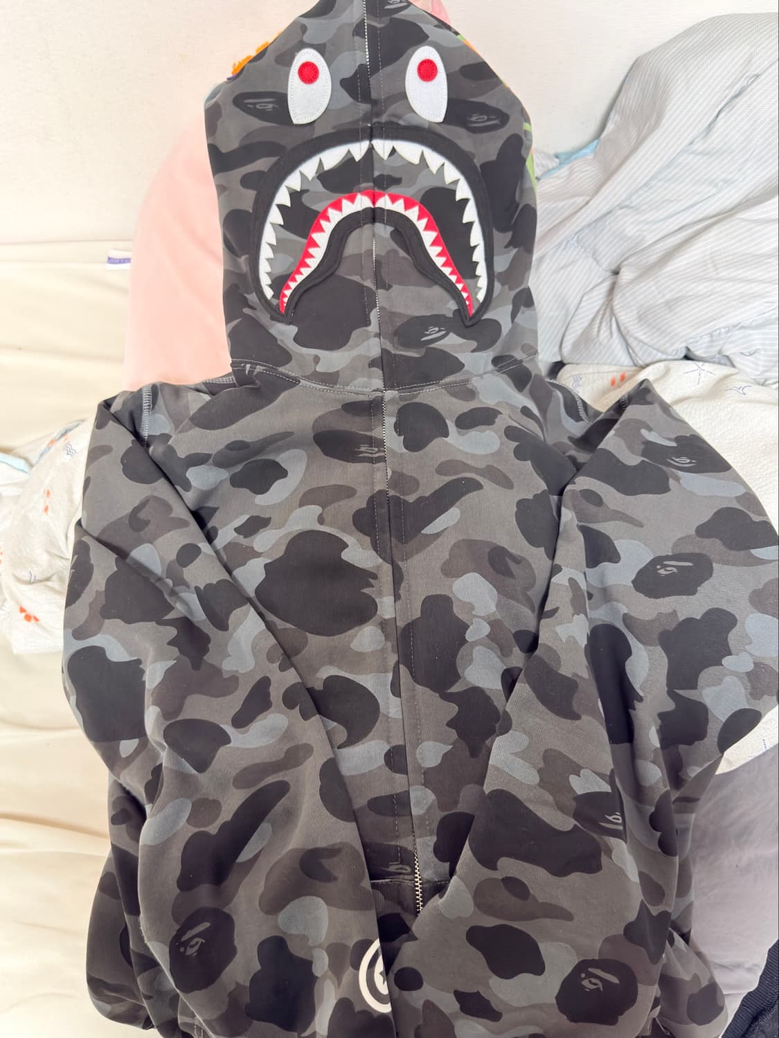 베이프 카모 샤크후드 흑계 L 상품이미지1