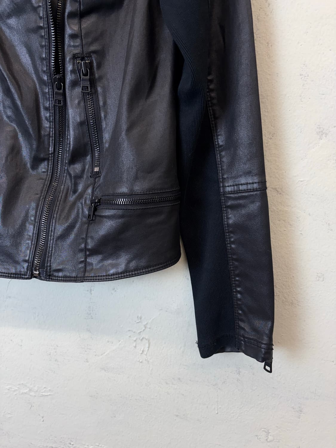 아르마니익스체인지 비건레더 더블 라이더 자켓 상품이미지3