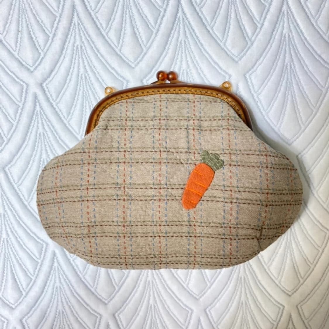 핸드메이드 당근 아플리케 고급 일제퀼트원단 미니 프레임백 파우치 퀼트백 상품이미지2