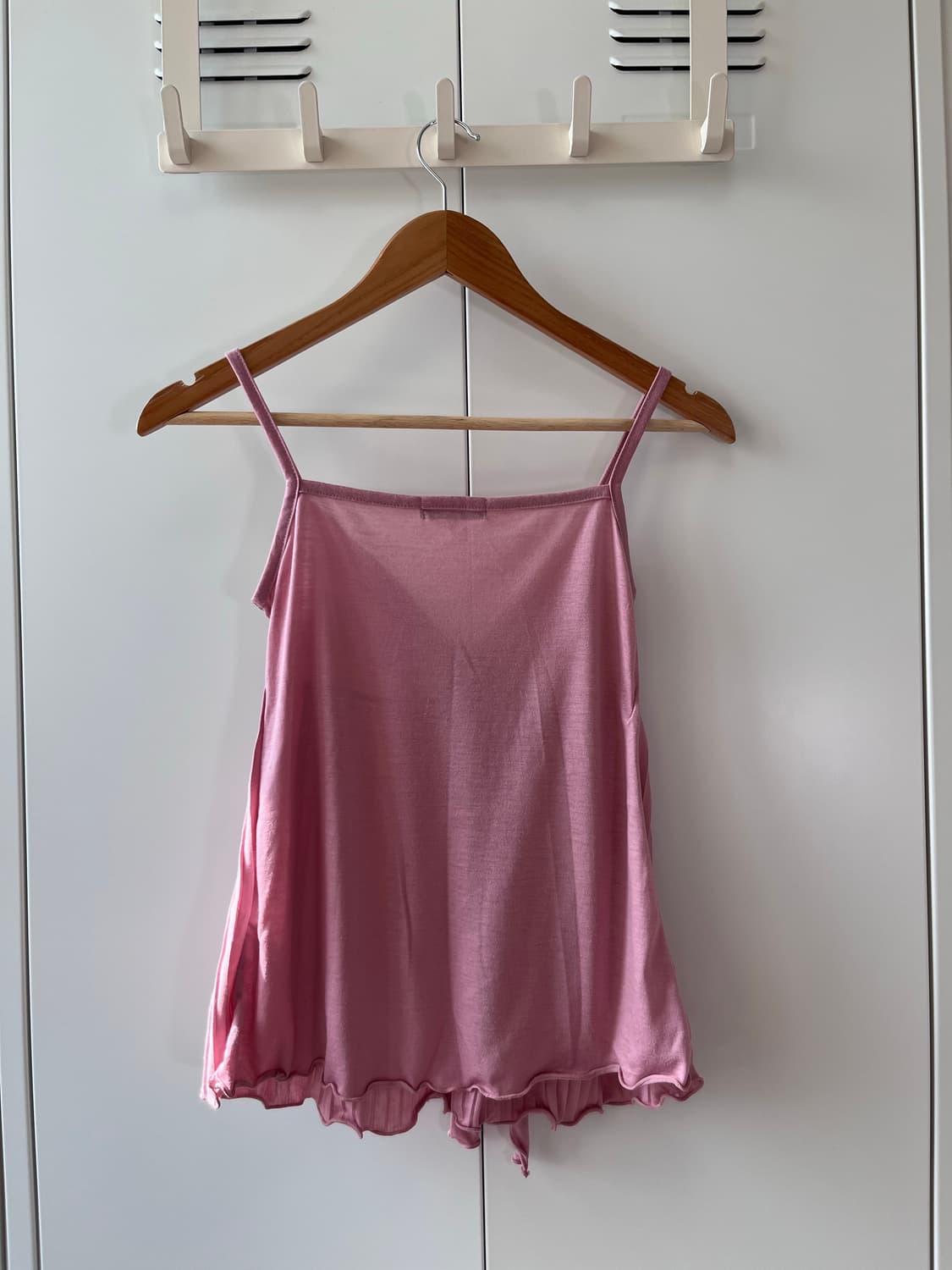 Beloved 리본 꼬임 핑크 플리츠 슬리브리스 상품이미지7