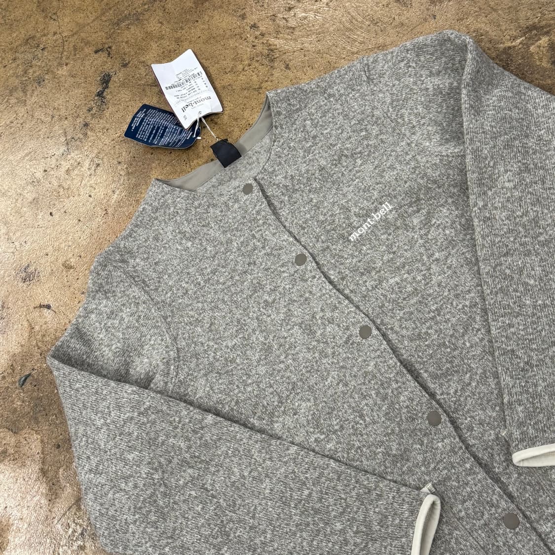 몽벨 그레이 니트 가디건 100 상품이미지1