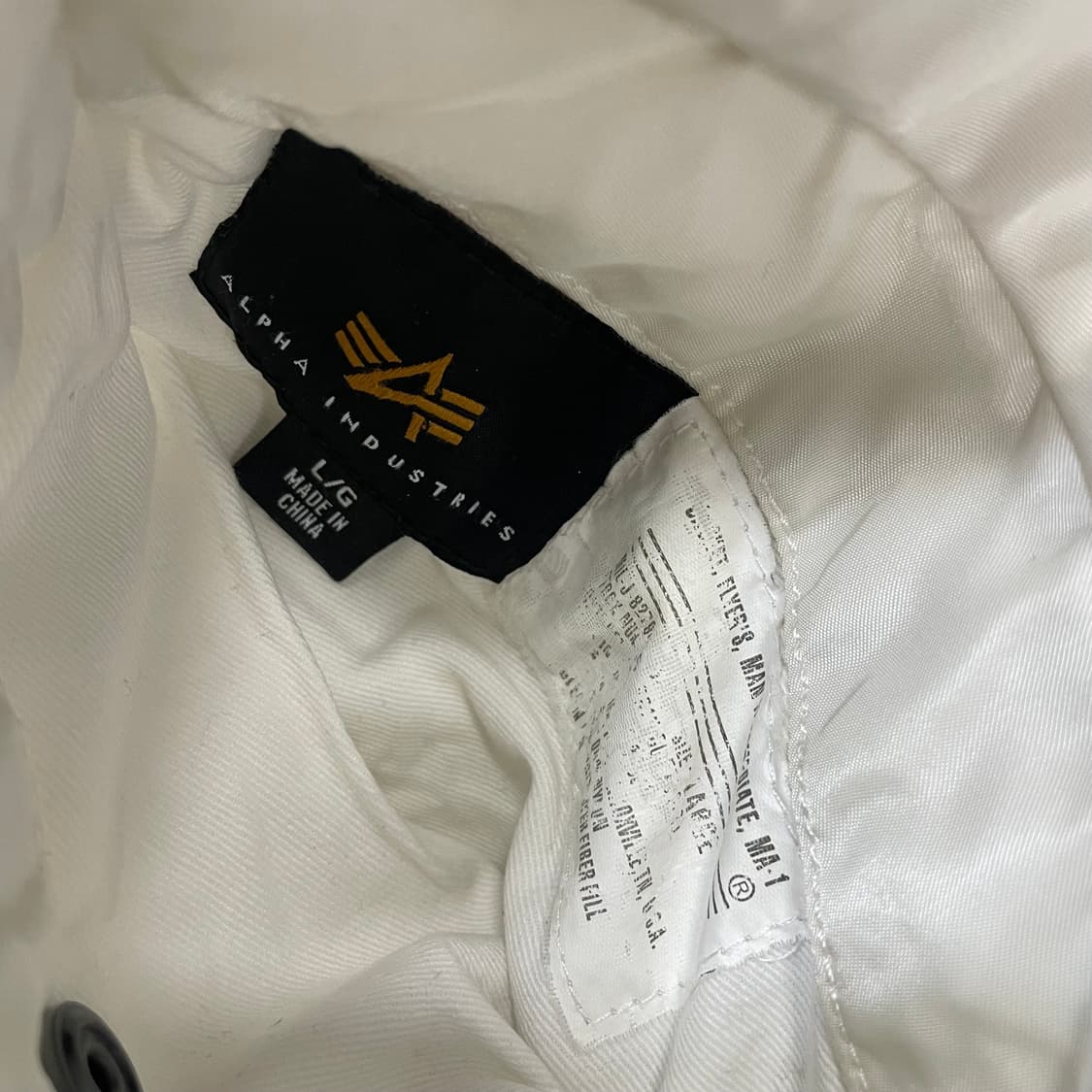 알파인더스트리 나사 Nasa MA-1 플라이트 봄버 자켓 화이트 상품이미지4