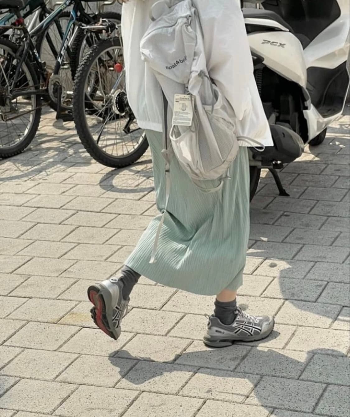몽벨 버사라이트 백팩 20L 상품이미지1
