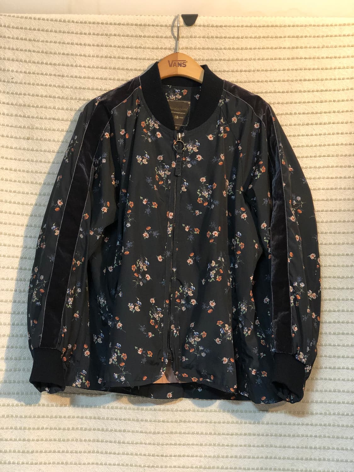 써스데이 아일랜드  네이비 플라워 패턴 블루종 S 상품이미지1