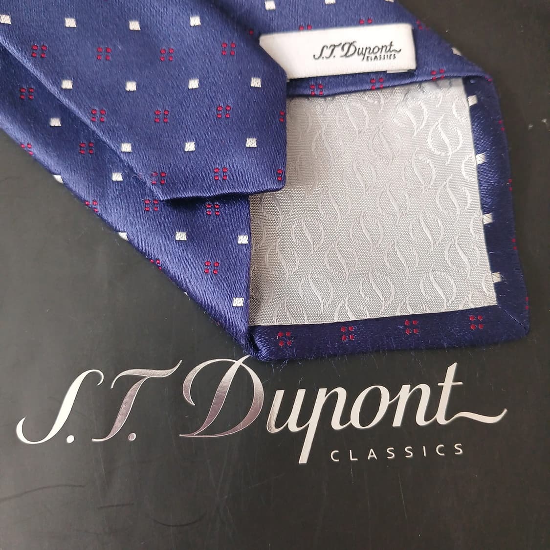 에스 티 듀퐁 실크 퍼플 패턴 넥타이 8.6cm A+등급 A19528
 상품이미지8