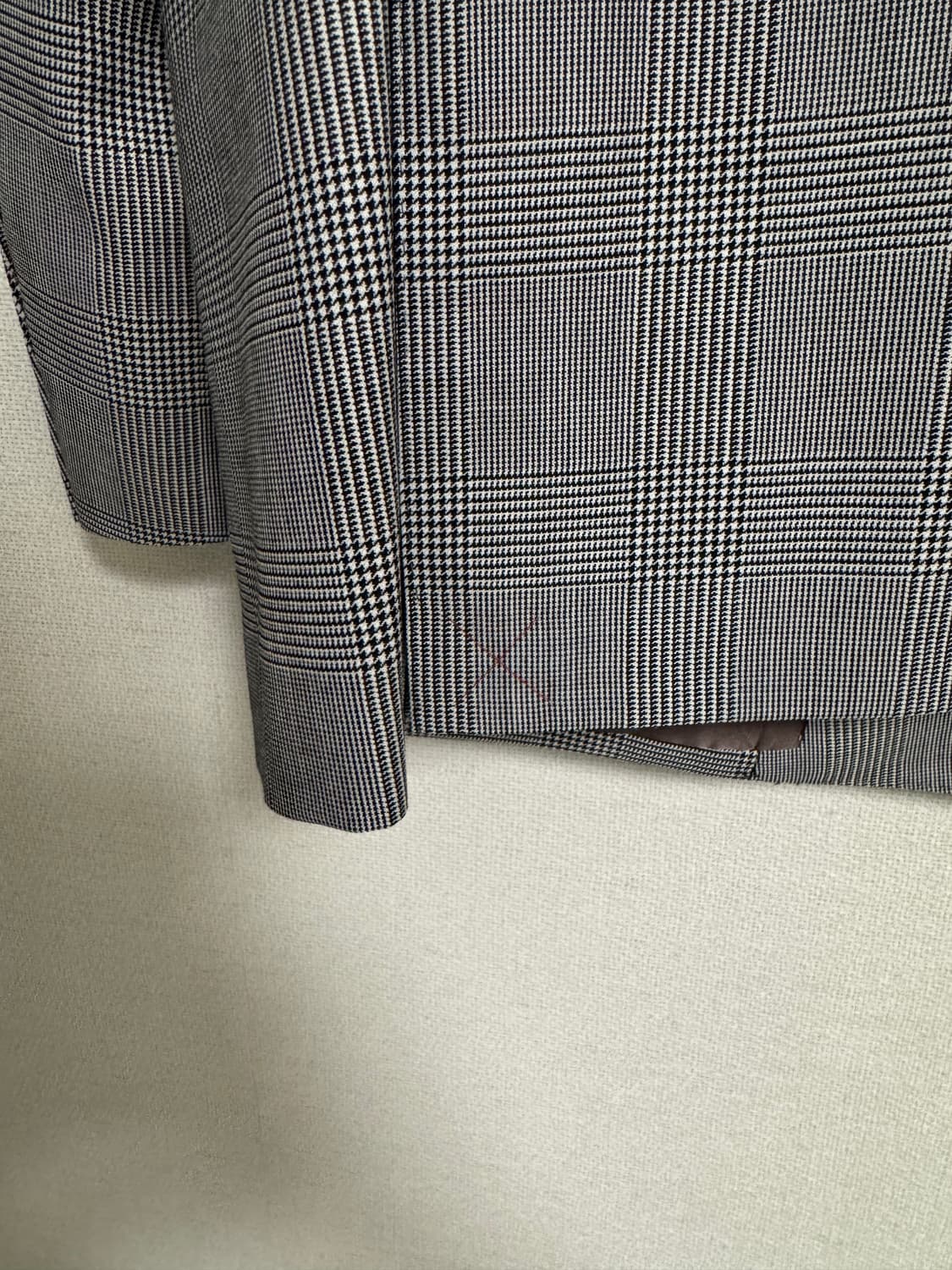 [105] 지이크x반하트 글렌체크 그레이 더블 자켓(PYJAI2504) 상품이미지3