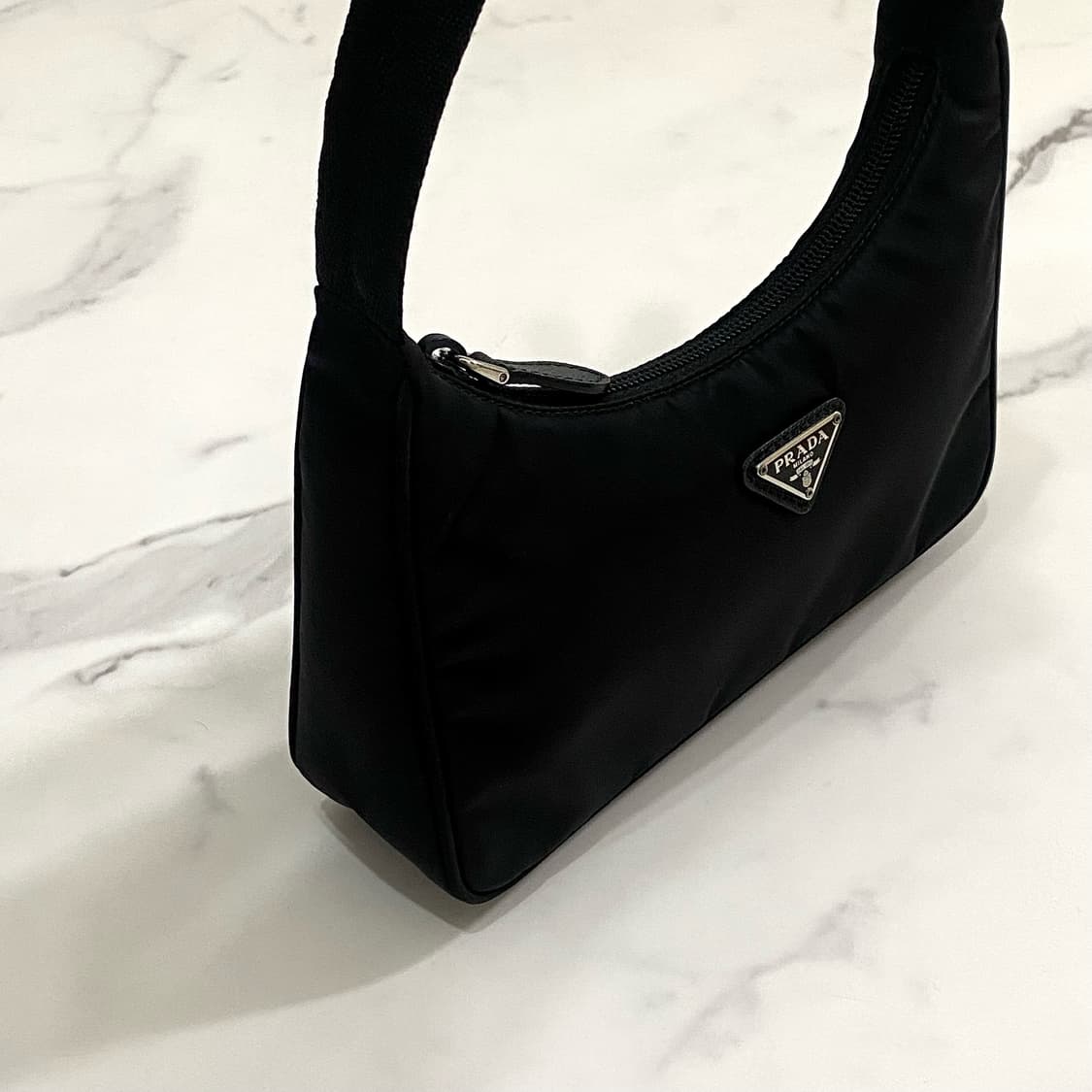 프라다 리나일론 테수토 호보백 가방 블랙 1NE515 상품이미지7