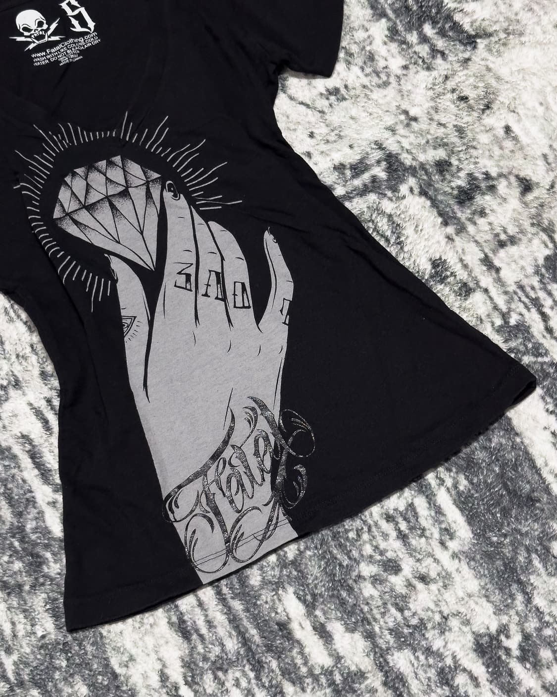 {Unknown} Diamond Hand V-Neck Tee 상품이미지6